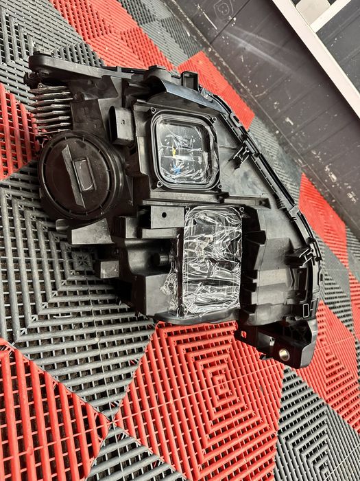 Lampa prawa mercedes GLS x166 led ils