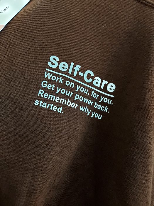 Sweat "Self-care" da Lefties.