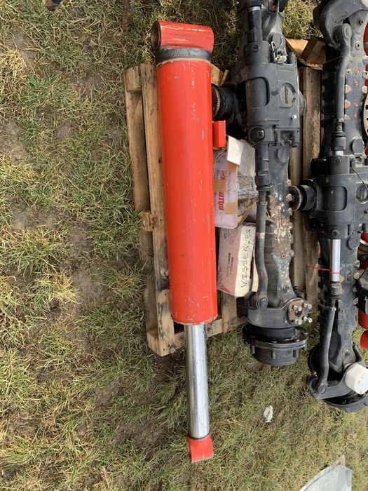 Silownik manitou