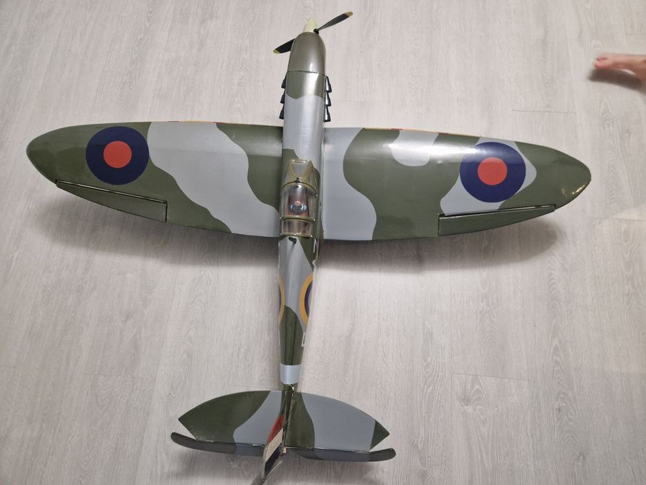 Samolot SPITFIRE DeAgostini pod RC