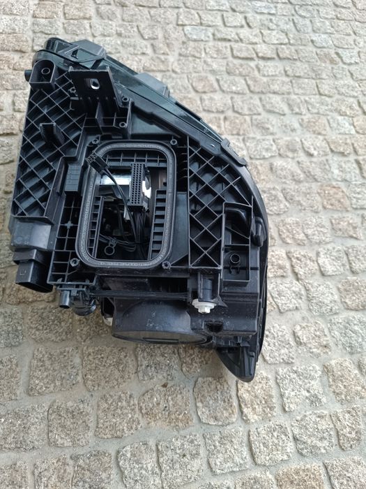 Farol Mercedes Classe B W247 full led