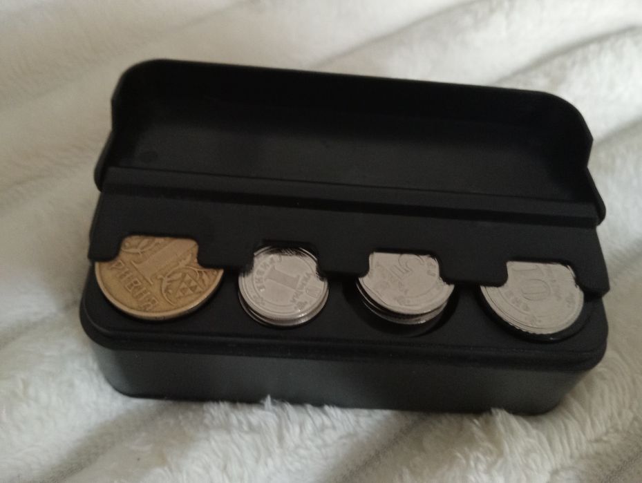 Монетниця для грошей