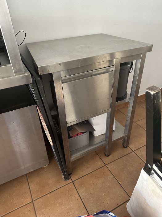 Mesa café com gaveta