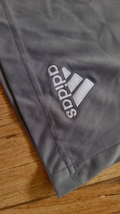 Spodenki szorty Adidas Aeroready