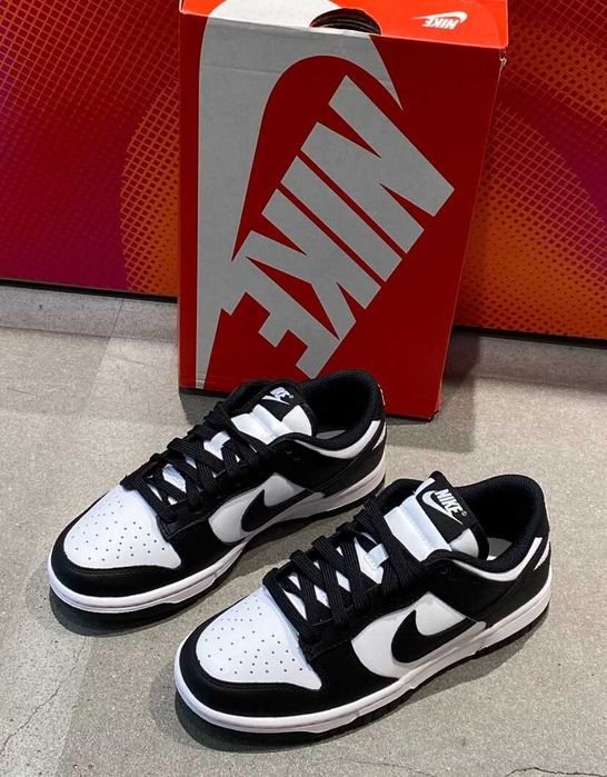 Nike Dunk Low Czarny R.43