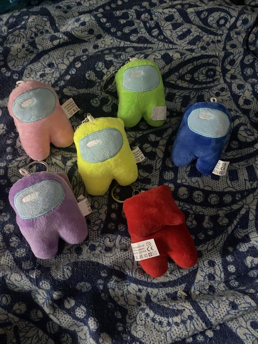 Porta-chaves Among us - novos - várias cores