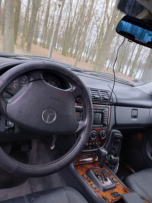 Sprzedam Mercedes ML 270 cdi