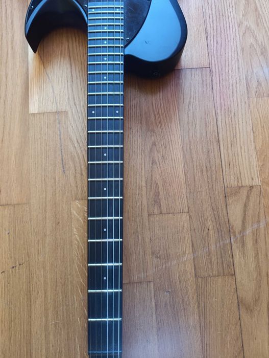 Guitarra  S by Solar com pickup Eng 81 activee