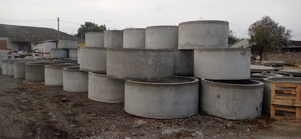 Продам бетонні кільця та кришки. М.Самар Дніпровська обл.
