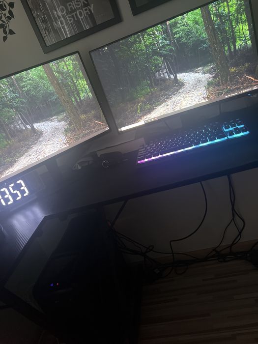 Zestaw gamingowy PC GTX 1660 SUPER + 2 monitory 240Hz i 120Hz + akcesoria