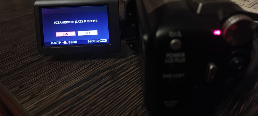Видеокамера Panasonic SDR-H40
ЕЕ
