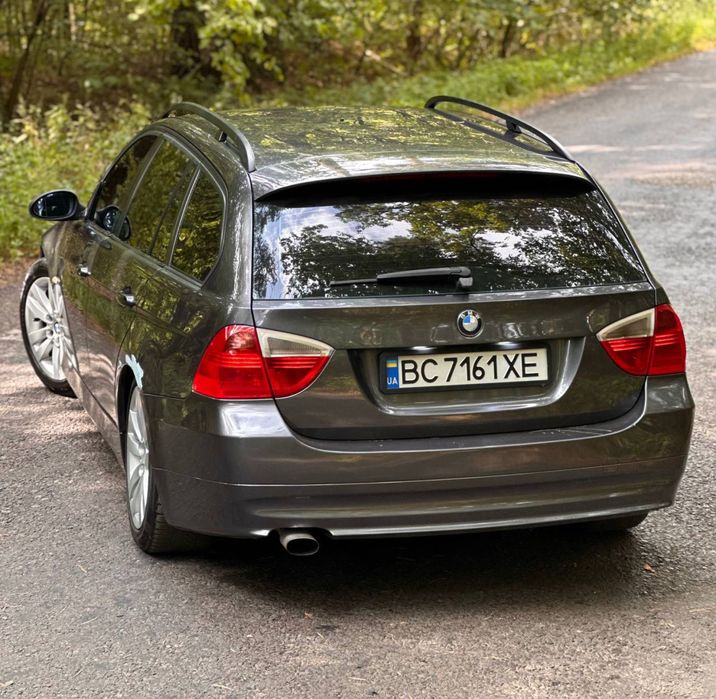 BMW 3 e91.