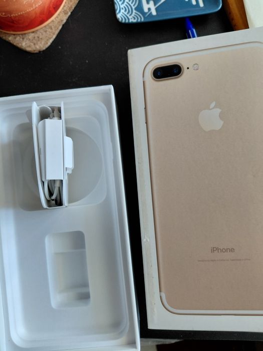 Продам Iphone 7 plus