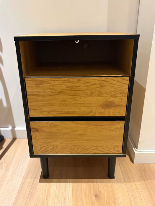 Mesa de Cabeceira 2 Gavetas Odense da JYSK, como nova