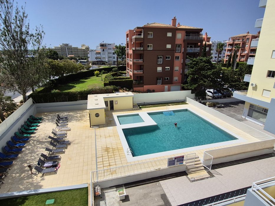 T2 para até 6 pessoas | Vista Mar | Piscina | Garagem | A 50 metros da Praia da Rocha.