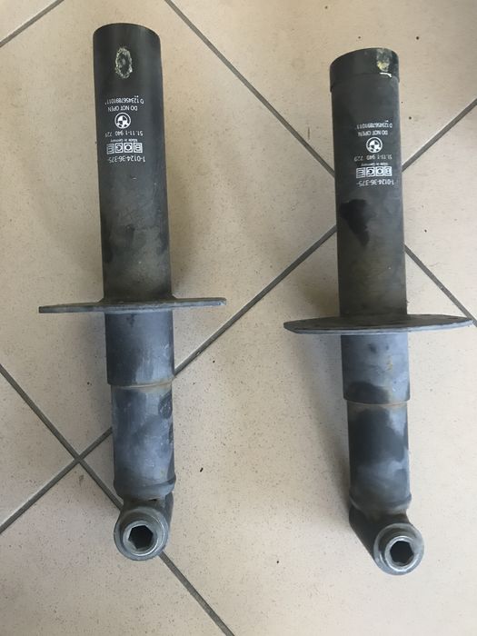 BMW E31 840csi 850csi odboje przedniego zderzaka rarytas bezwypadkowe