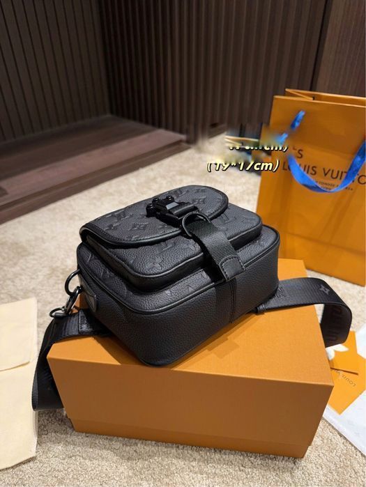 Louis Vuitton Slock сумка мужская кожаная кожа натуральная черная