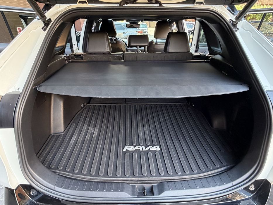 Rav 4 Hybrid XSE