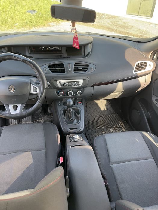 Vendo Renault Scenic 1.5 dci Gasoleo