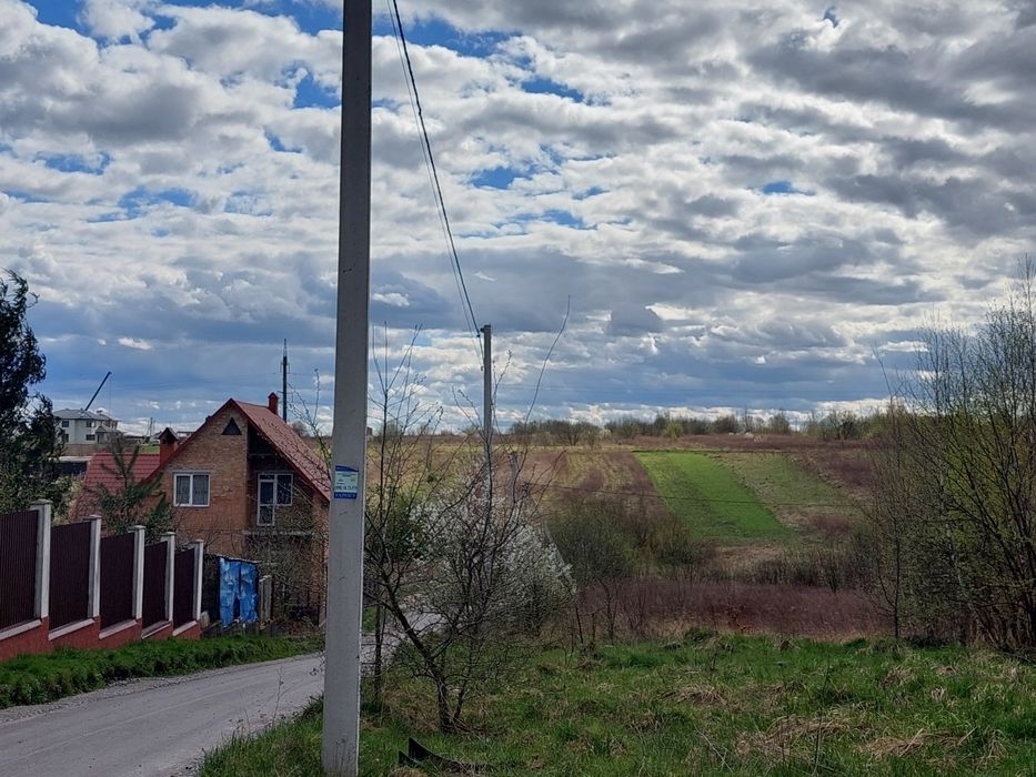 Продаж земельної ділянки під житлову забудову Зубра