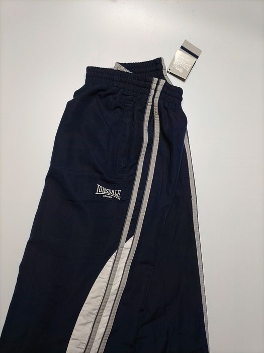 НОВІ LONSDALE ! Cпортивні нейлонові штани Lonsdale на лампасах