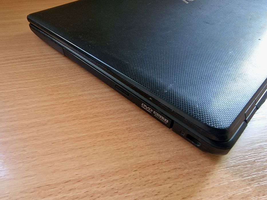 ASUS X552M Intel DDR3 4GB,HDD 1000GB, NVIDIA 820M