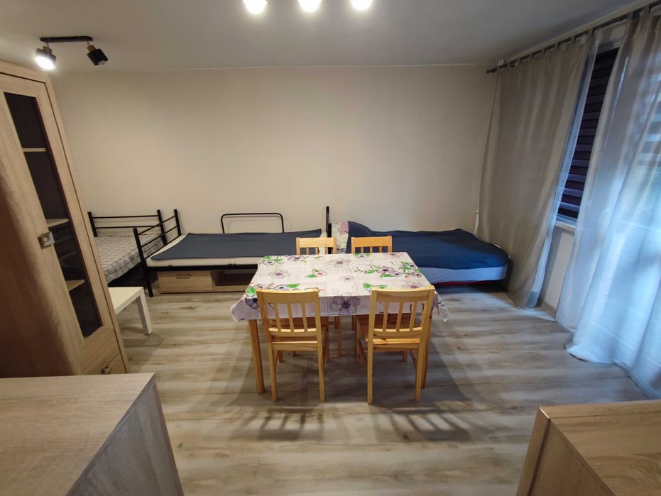 Noclegi 1 do max 4 osób na samodzielnej kawalerce 120 zł/za dobę