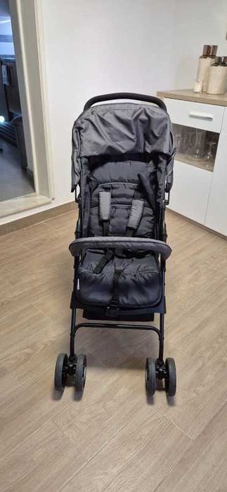 Carrinho de passeio de bebé