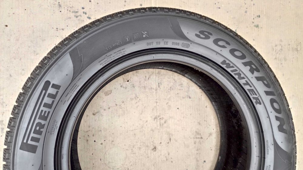 шини 215/65R17. Pirelli. Bridgestone.