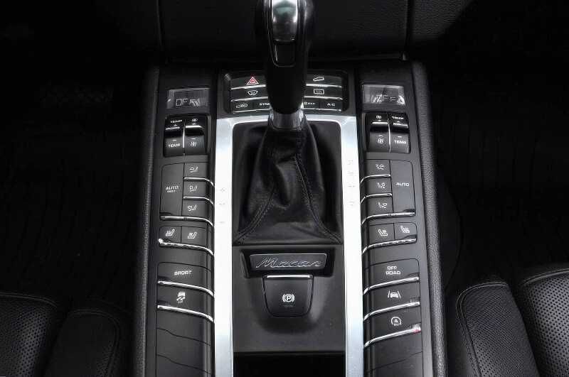 2017 Porsche Macan S
