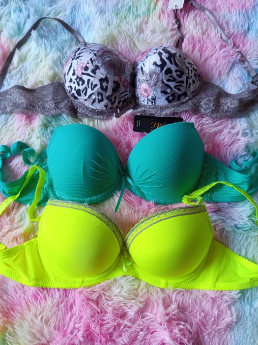 Zestaw nowe biustonosze staniki rozmiar 75B