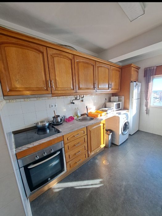 Alugo Quarto em Faro