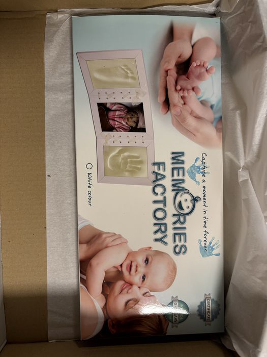 Zestaw prezent dla niemowlaka noworodka ramka do odcisku rączki nóżki