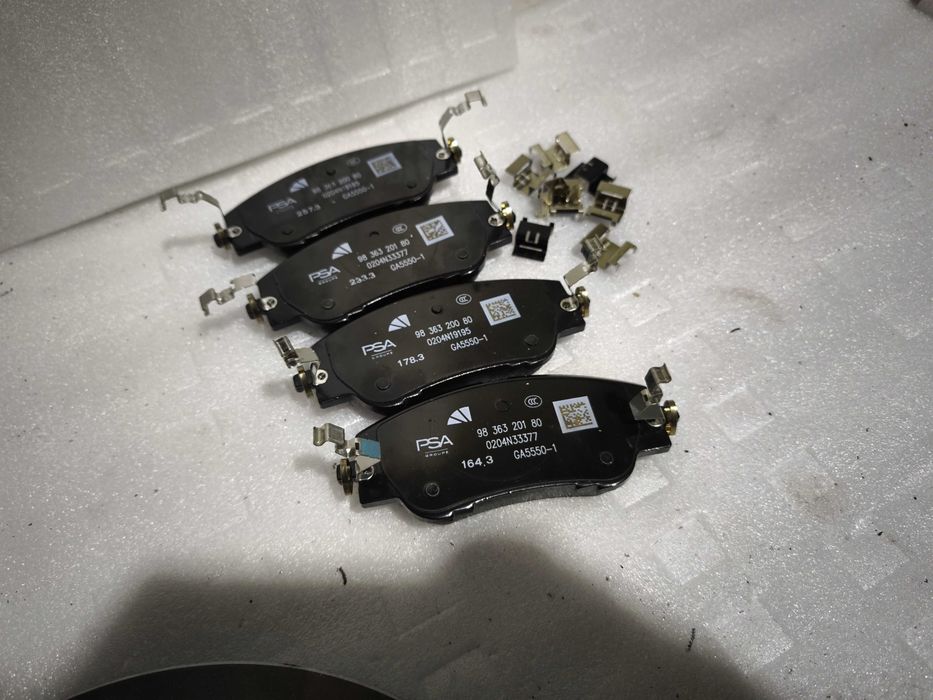Tarcze hamulcowe + klocki Peugeot 308 II 2008 II 3008 I OE 302mm NOWE