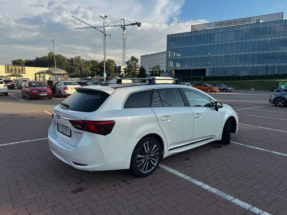 Toyota Avensis SELECTION 2018 PL salon. FA 23% OKAZJA Lekko uszk.