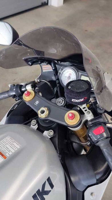 GSXR 1000 K3 // Estado novo (poucos kms)