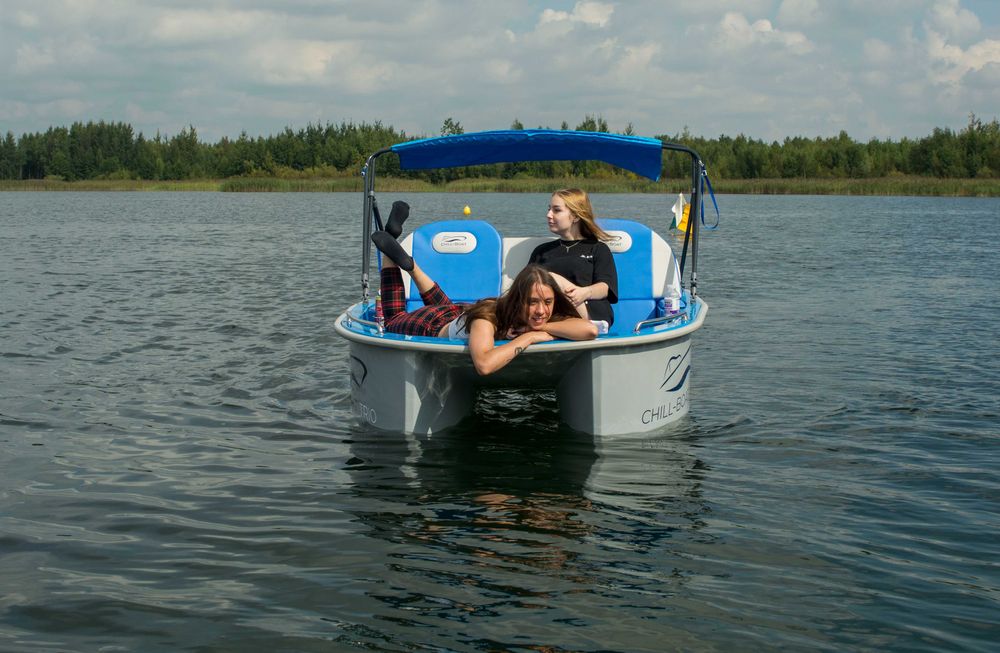 Katamaran elektryczny Chill-Boat Trio, motorówka łódź,  rower wodny