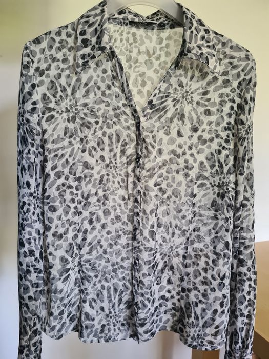 Bluzka zwiewna, rozpinana 14.