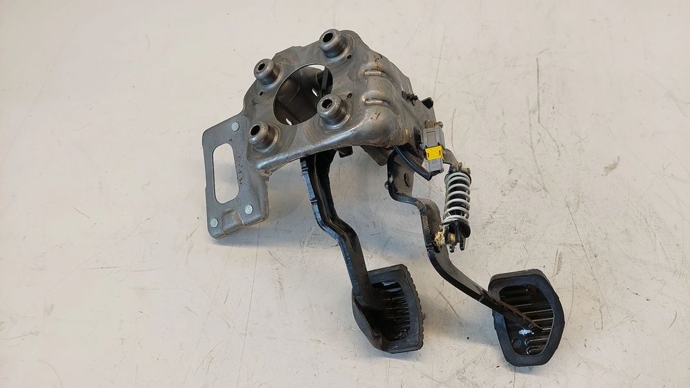 Pedal da embraiagem PEUGEOT Partner II