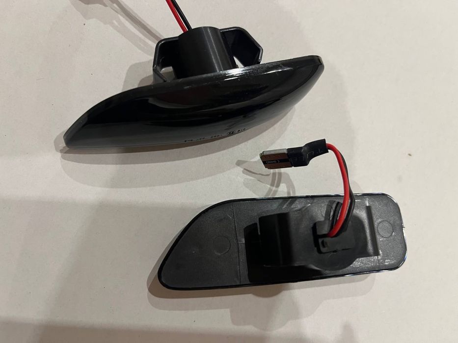 LED Повторители поворота Volvo S60 V70 XC90 S80 XC70 вантажівок