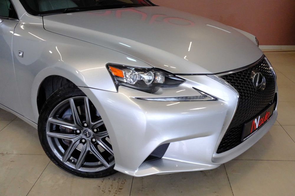 Lexus IS 2015 сірий
