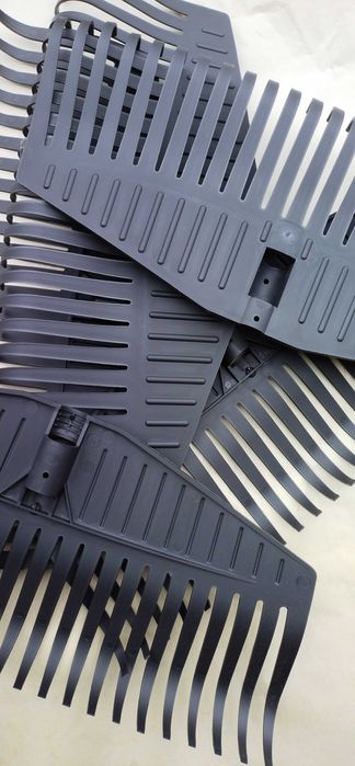 Якісні пластикові граблі