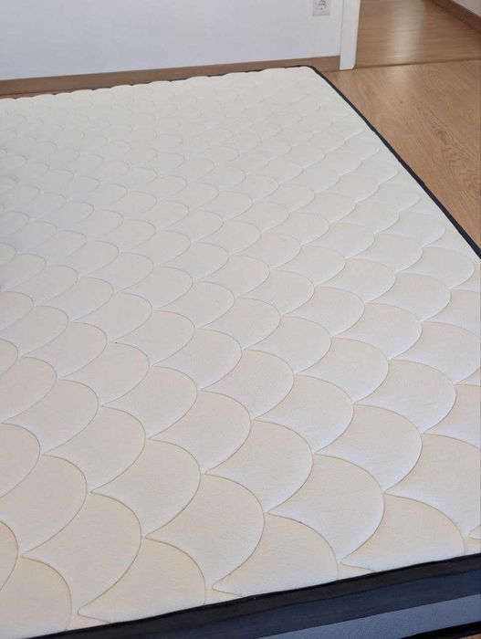 Colchão Viscoelástico Cecotec 180x200 cm, Como Novo