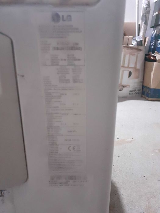 Ar Condicionado LG 12000 BTUs (Carregado + Comando) – 140€