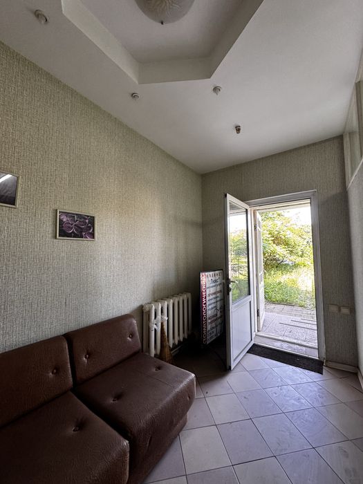 Оренда приміщення у Центрі міста 51 м2 з окремим входом!