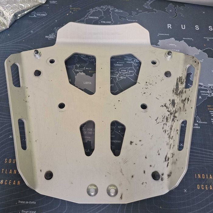 Suporte Honda para topcase - Referência 08L80-MKS-E00