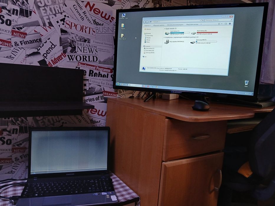 Laptop Samsung NP300E5C Win 7 hdd 500gb 4gb ram
