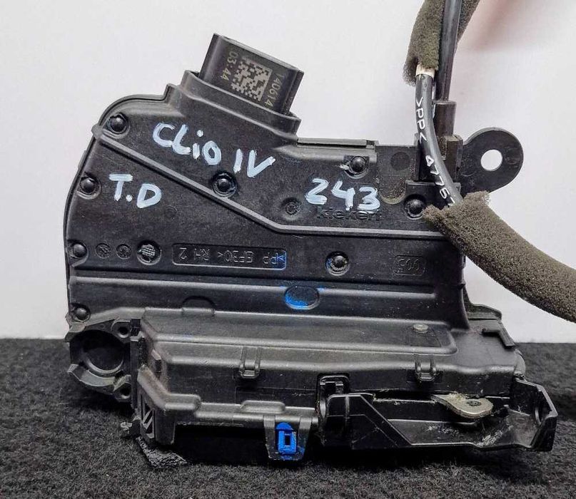 Fechadura / Fecho Porta Trás Direito RENAULT CLIO IV (BH_) ano 2012