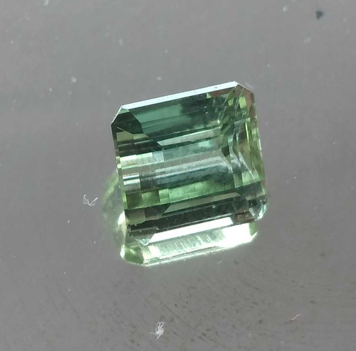 Turmalina Natural Verde Clara Transparente c/ 4,85 Cts