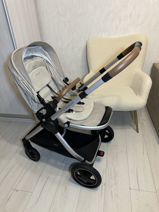 Коляска Maxi Cosi